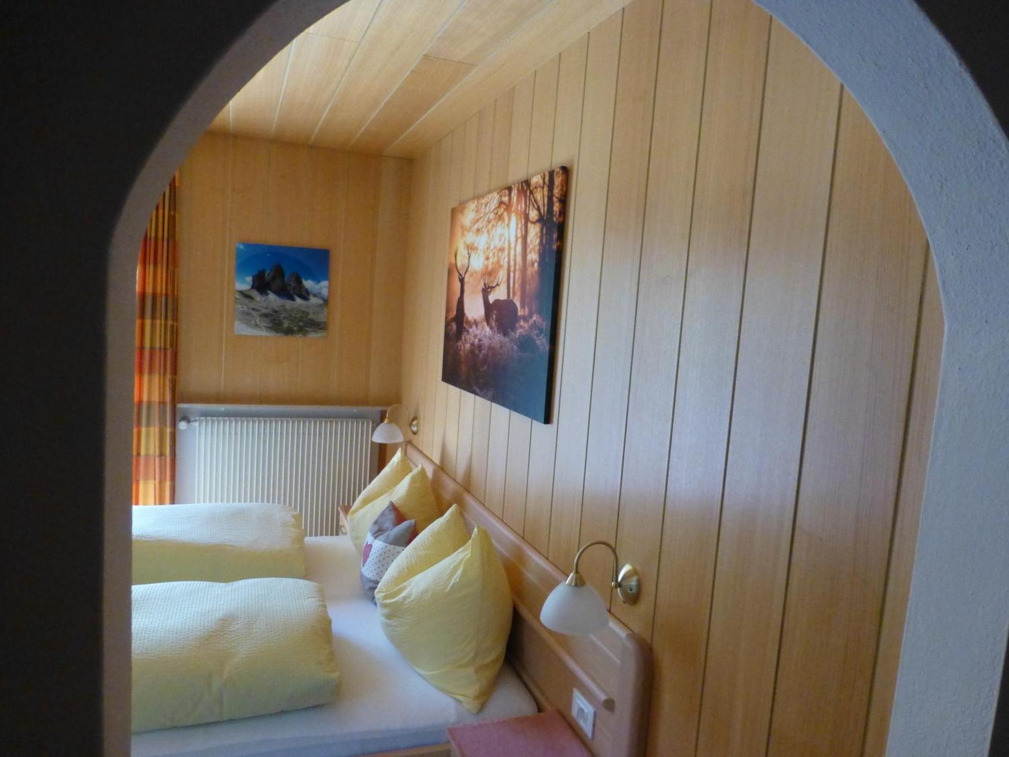 Bed and Breakfast Garni Helfer Dobbiaco Esterno foto
