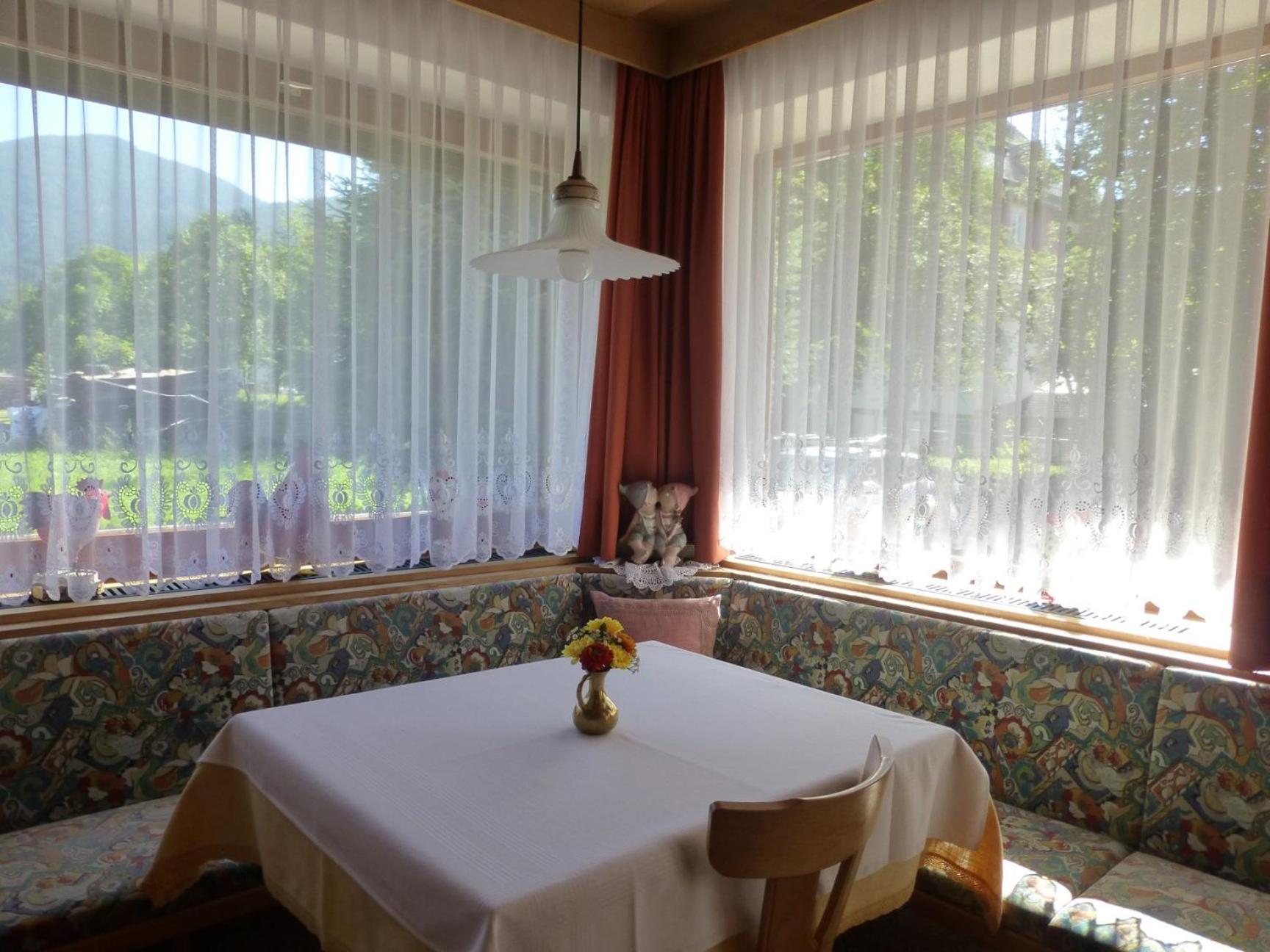 Bed and Breakfast Garni Helfer Dobbiaco Esterno foto