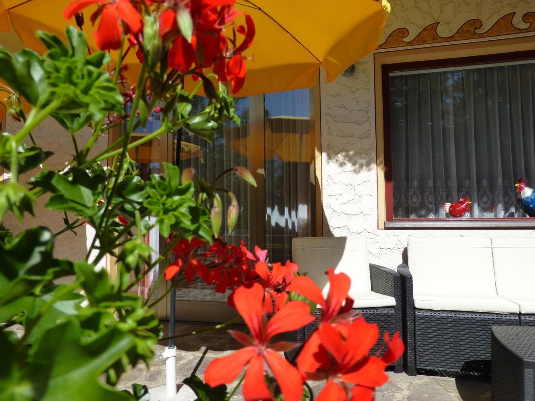 Bed and Breakfast Garni Helfer Dobbiaco Esterno foto
