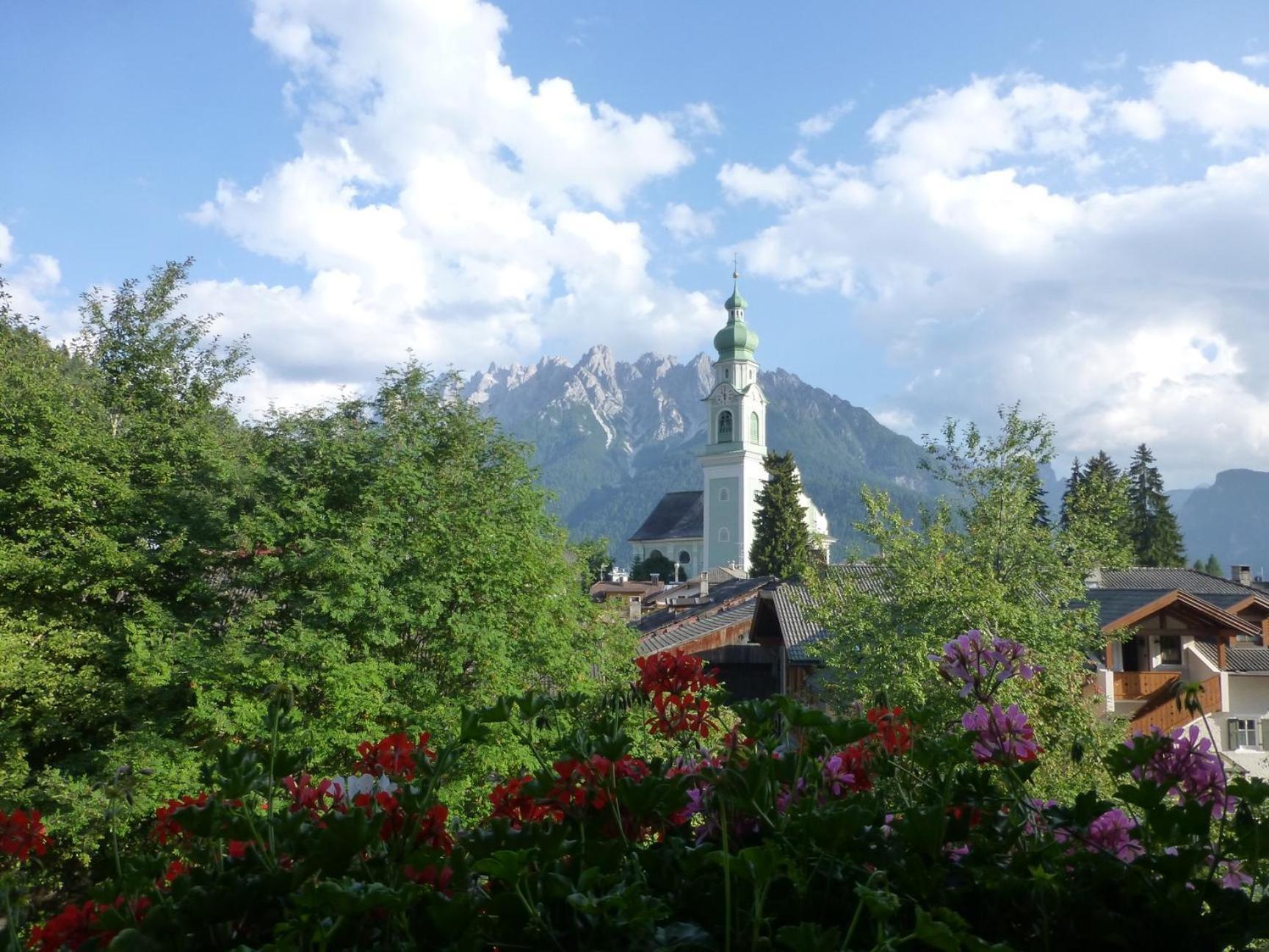 Bed and Breakfast Garni Helfer Dobbiaco Esterno foto